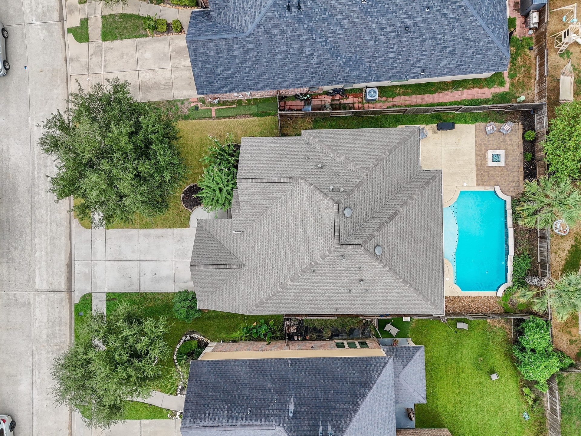 1334 Laura Hills Lane, Spring, TX 77386 This home has a brand new roof for better insurance rates plus so MUCH MORE! NEVER FLOODED! MUST HAVE!