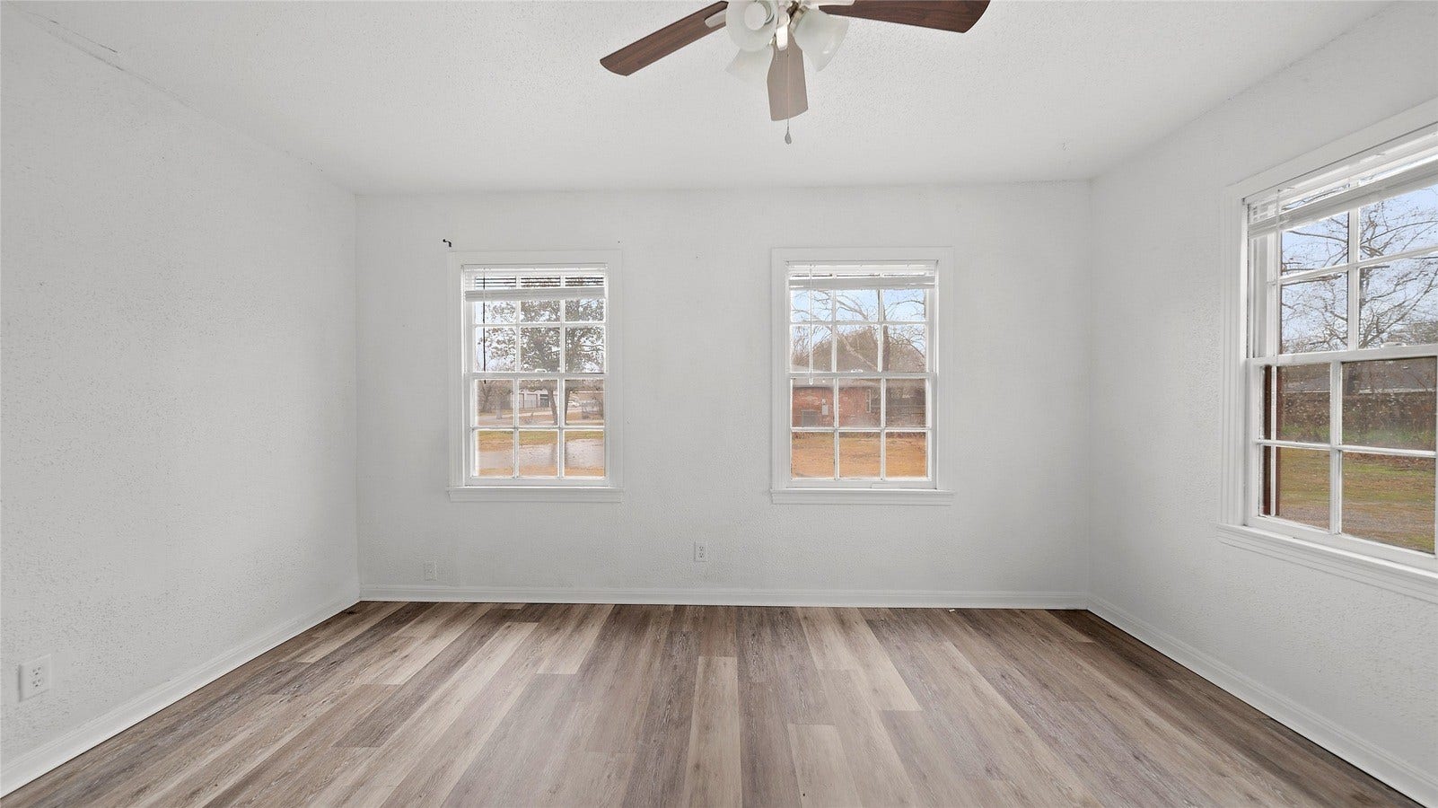 1516 1/2 2nd Street, League City, TX 77573 1516 1/2 2nd Street, League City, TX 77573