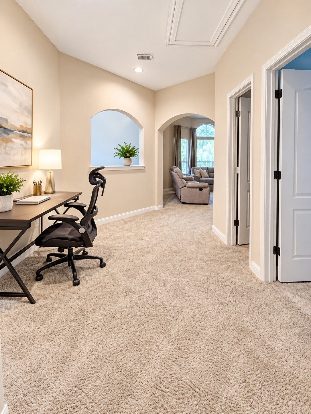 14215 Windy Crossing Lane, Humble, TX 77396 upstairs hallway
