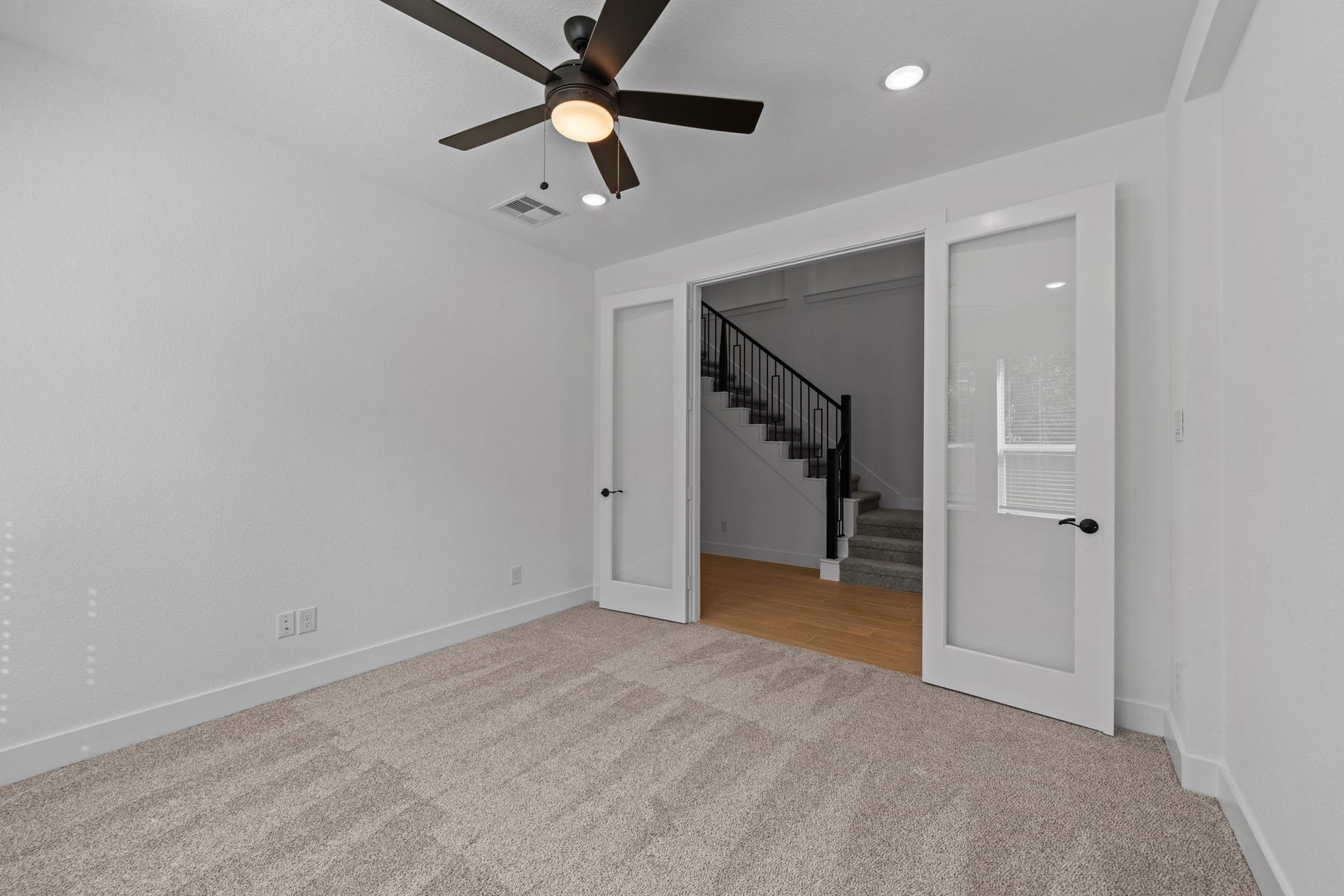 215 Congo Bay Circle, Willis, TX 77318 215 Congo Bay Circle, Willis, TX 77318