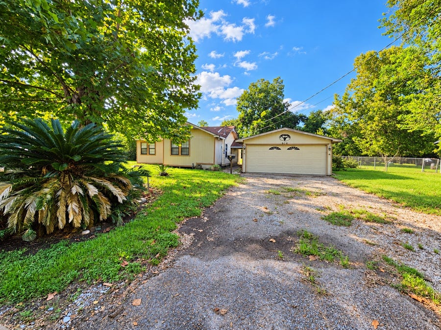 Property photo for 805 Alice Street, Sweeny, TX