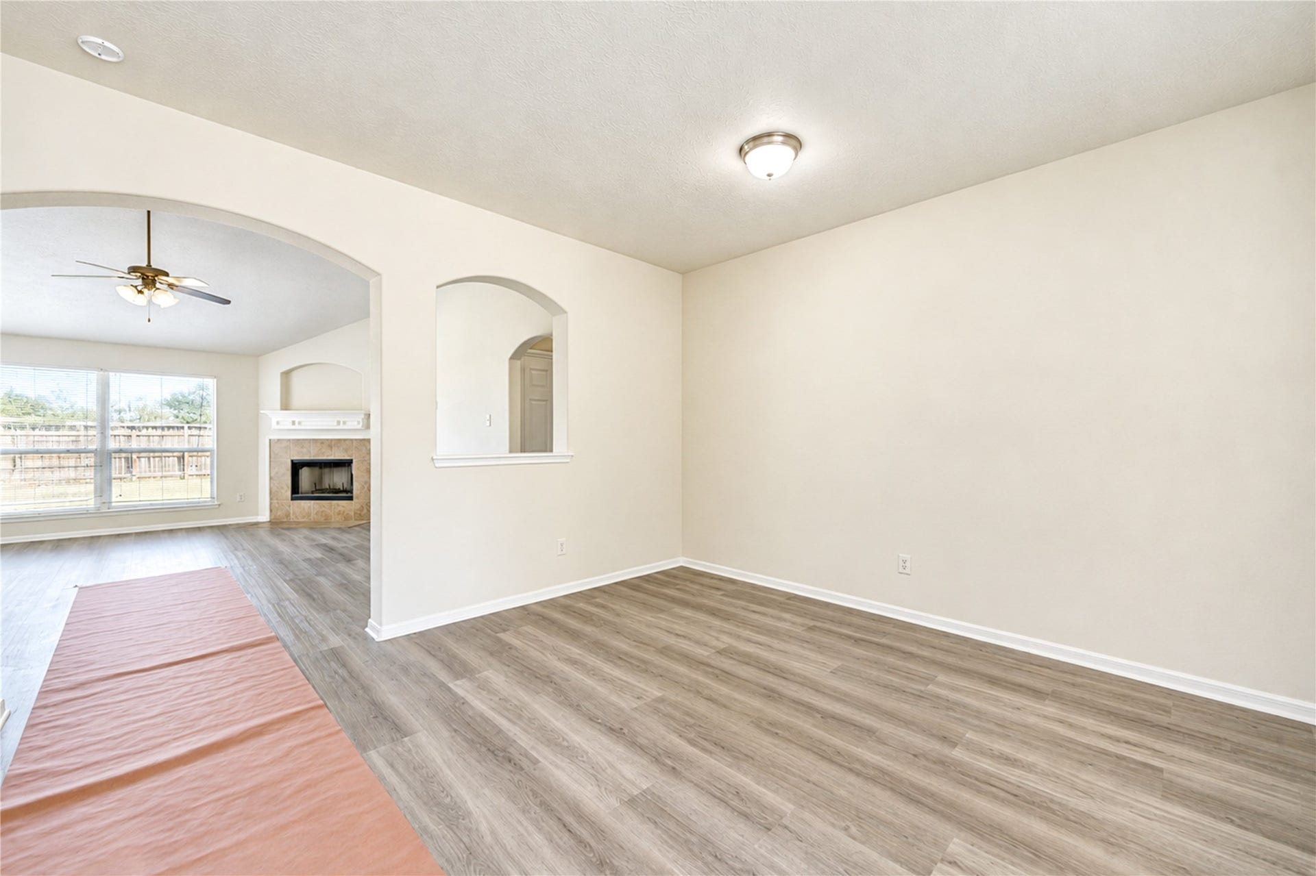 1526 Rogers Lake Lane, Richmond, TX 77407