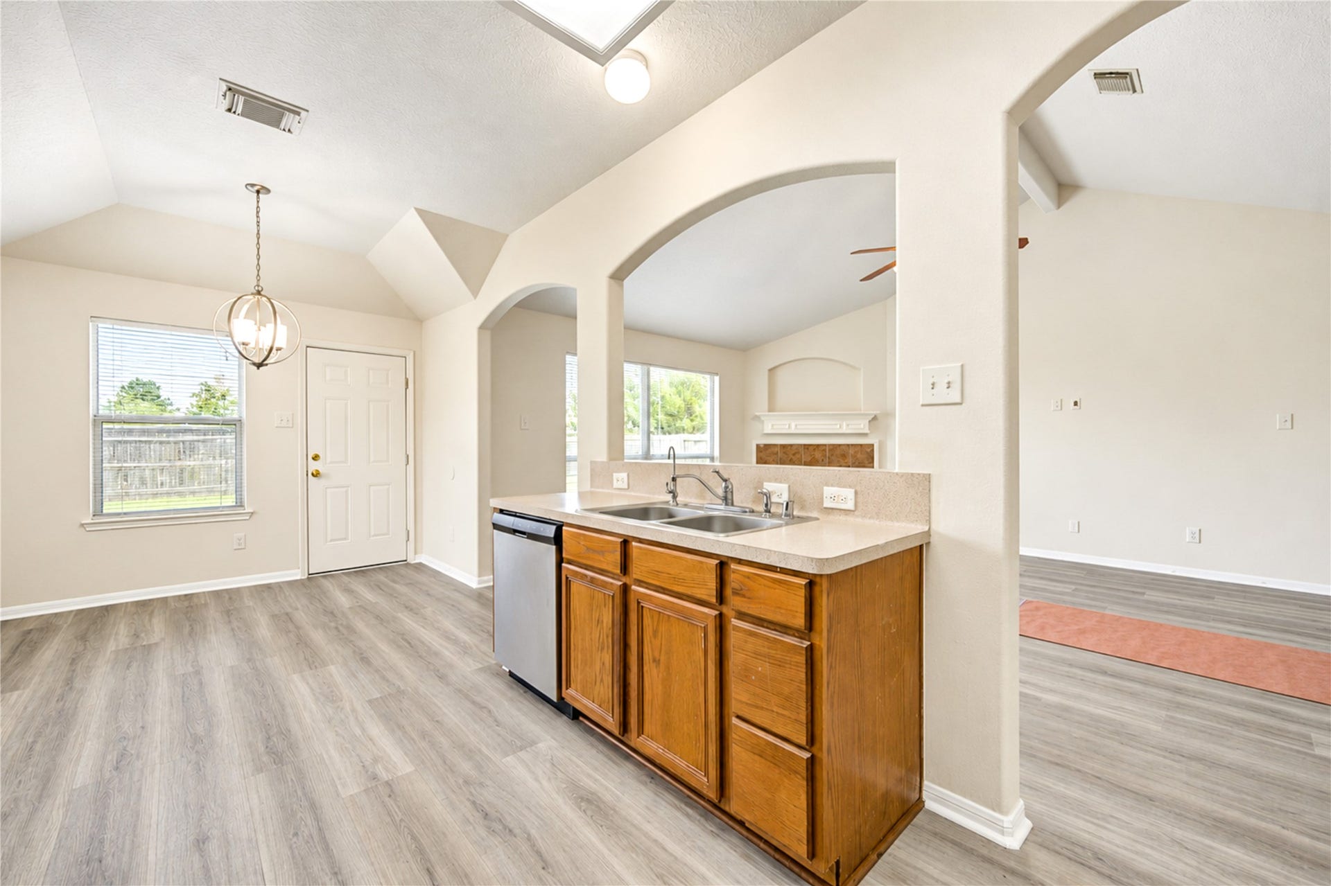 1526 Rogers Lake Lane, Richmond, TX 77407