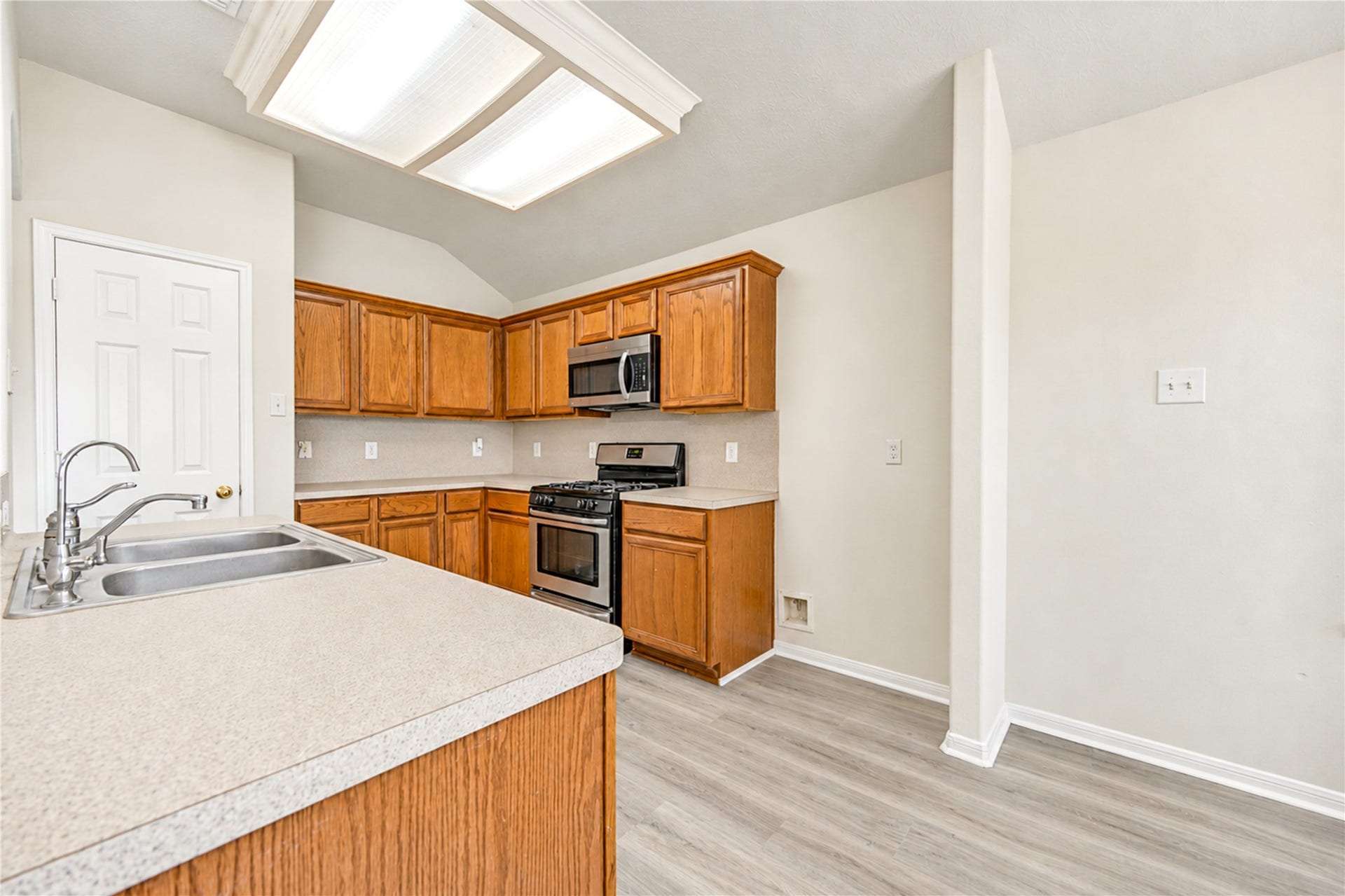 1526 Rogers Lake Lane, Richmond, TX 77407