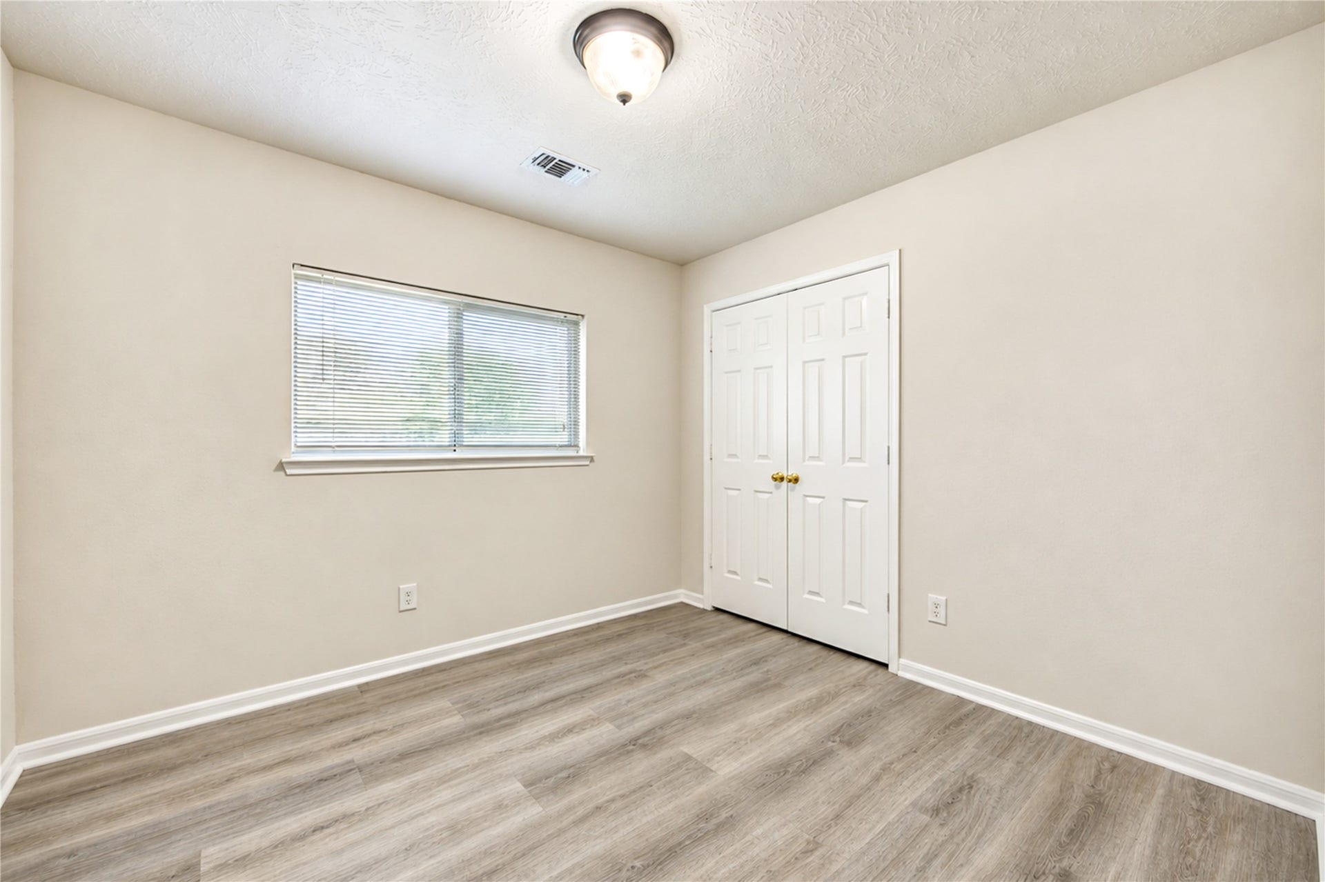 1526 Rogers Lake Lane, Richmond, TX 77407
