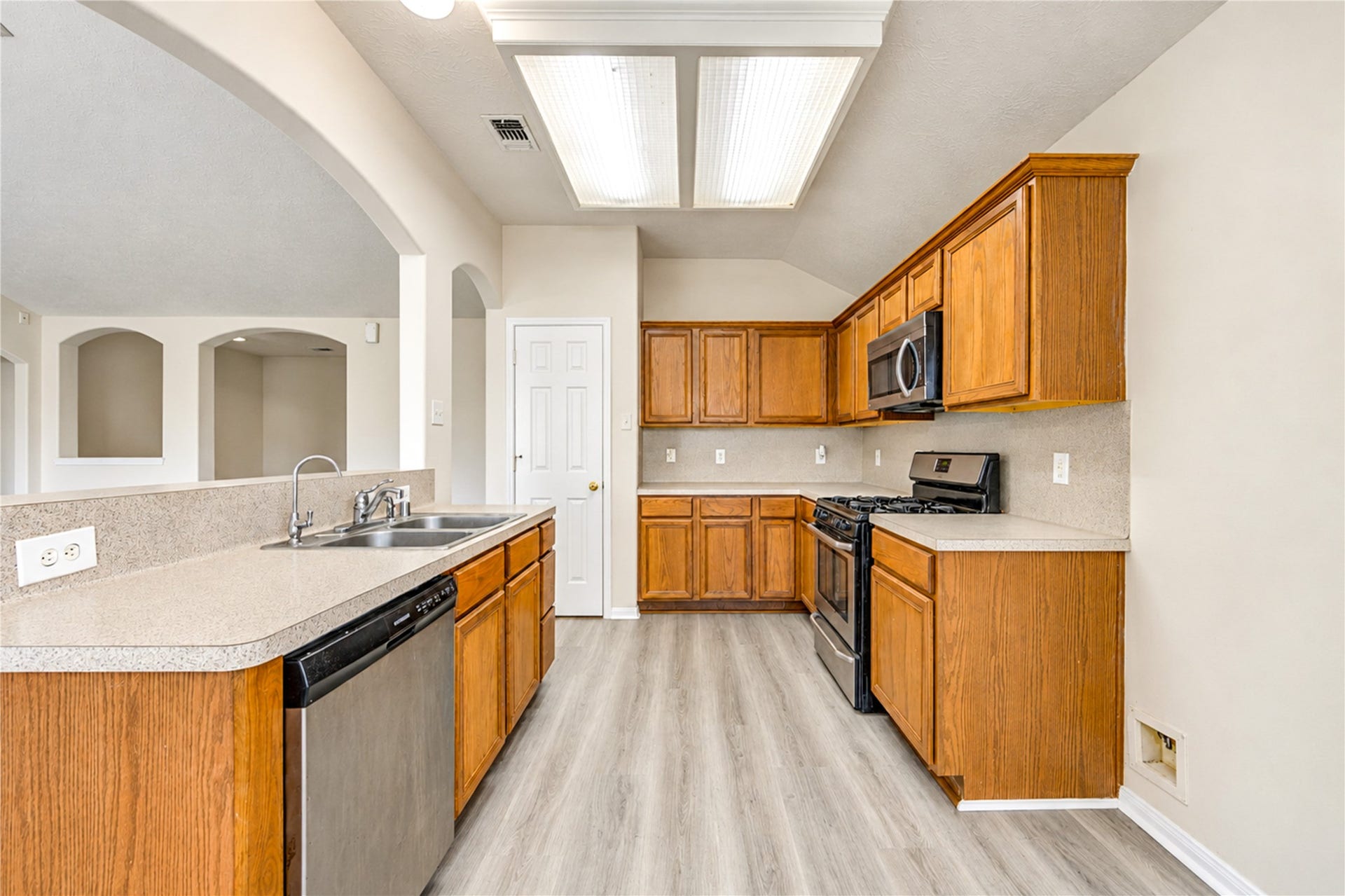 1526 Rogers Lake Lane, Richmond, TX 77407