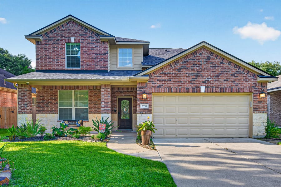 Property photo for 6718 Durango Creek Drive, Magnolia, TX