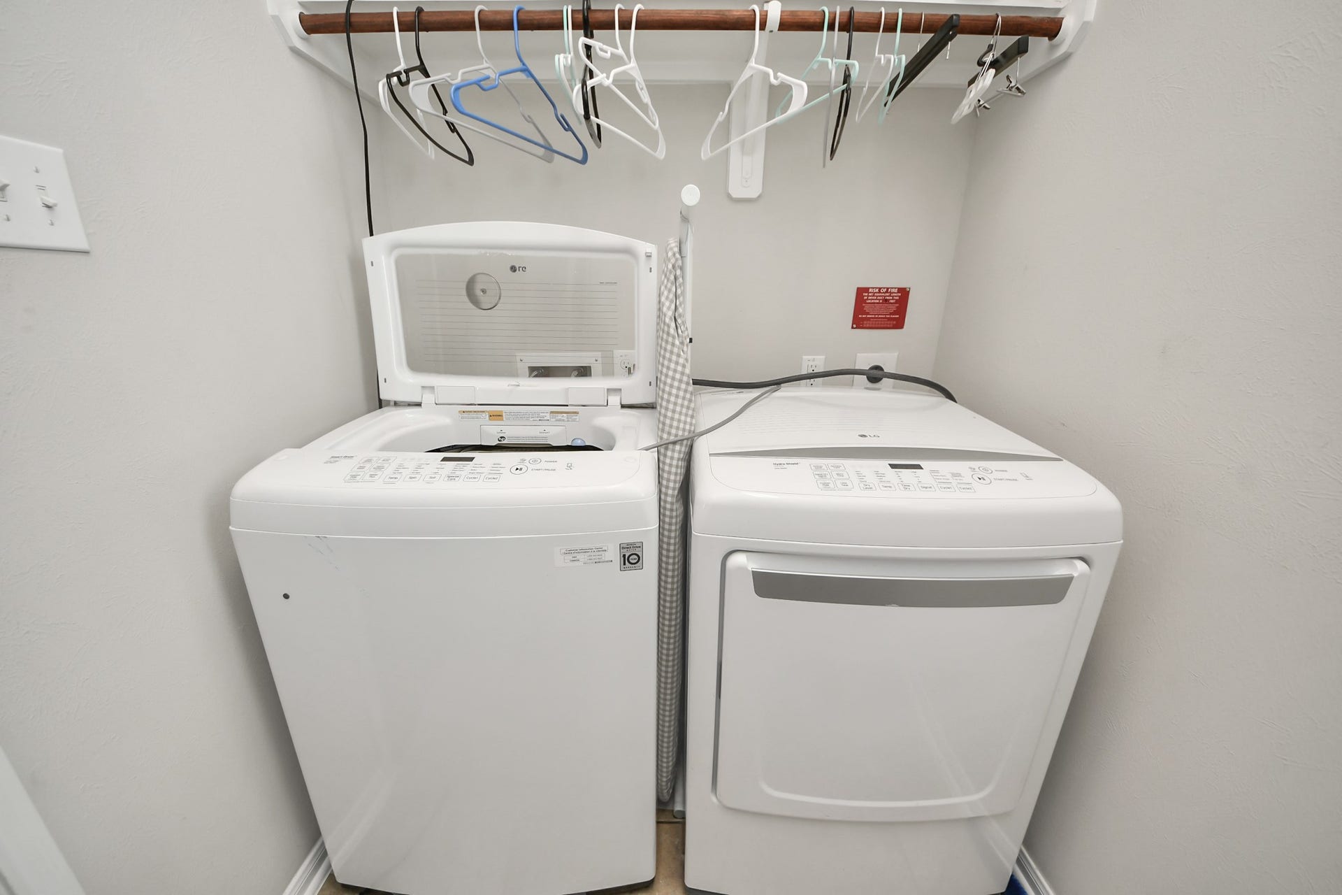 8103 Aleppo Pine Lane, Cypress, TX 77433 washer/dryer room