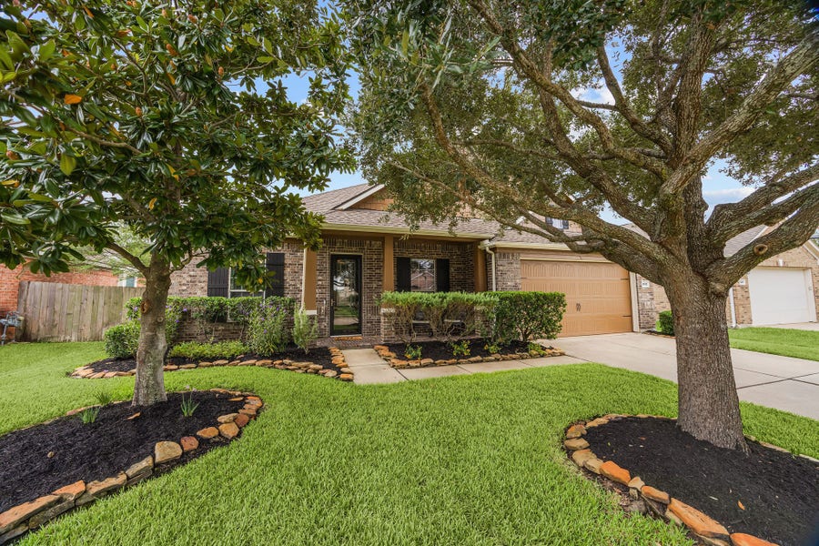Property photo for 25823 Celtic Terrace Drive, Katy, TX