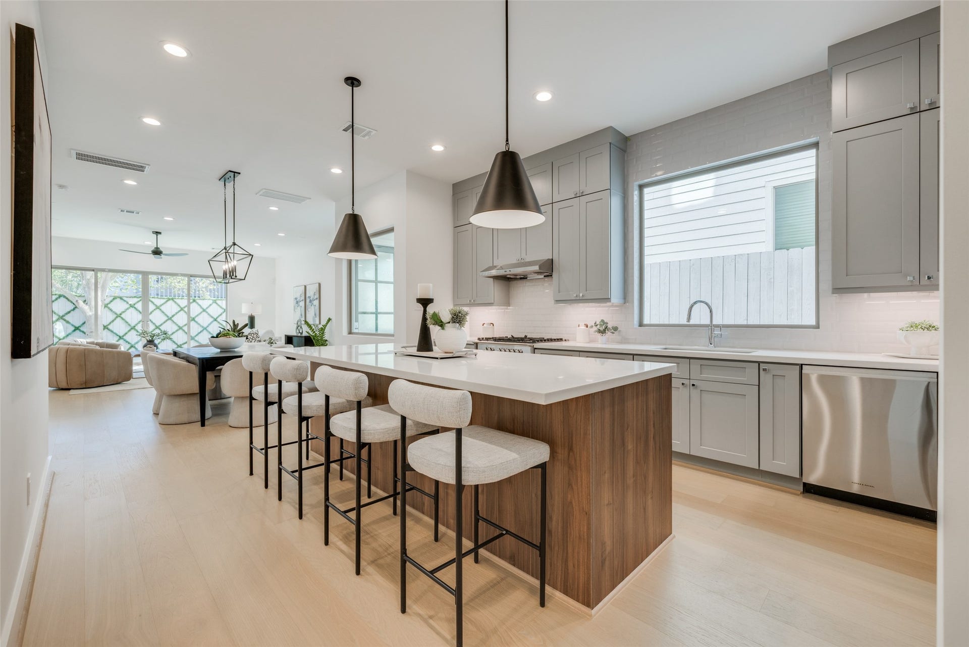 2329 RICHTON Street, Houston, TX 77098