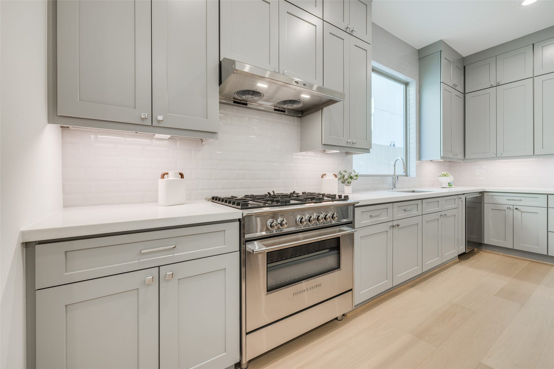 2329 RICHTON Street, Houston, TX 77098