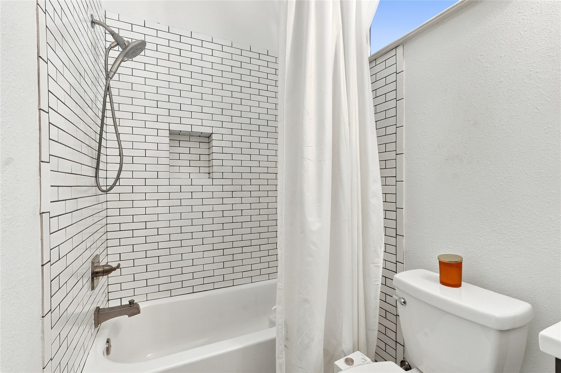 1209 Edwards Street, Houston, TX 77007 1209 Edwards Street, Houston, TX 77007