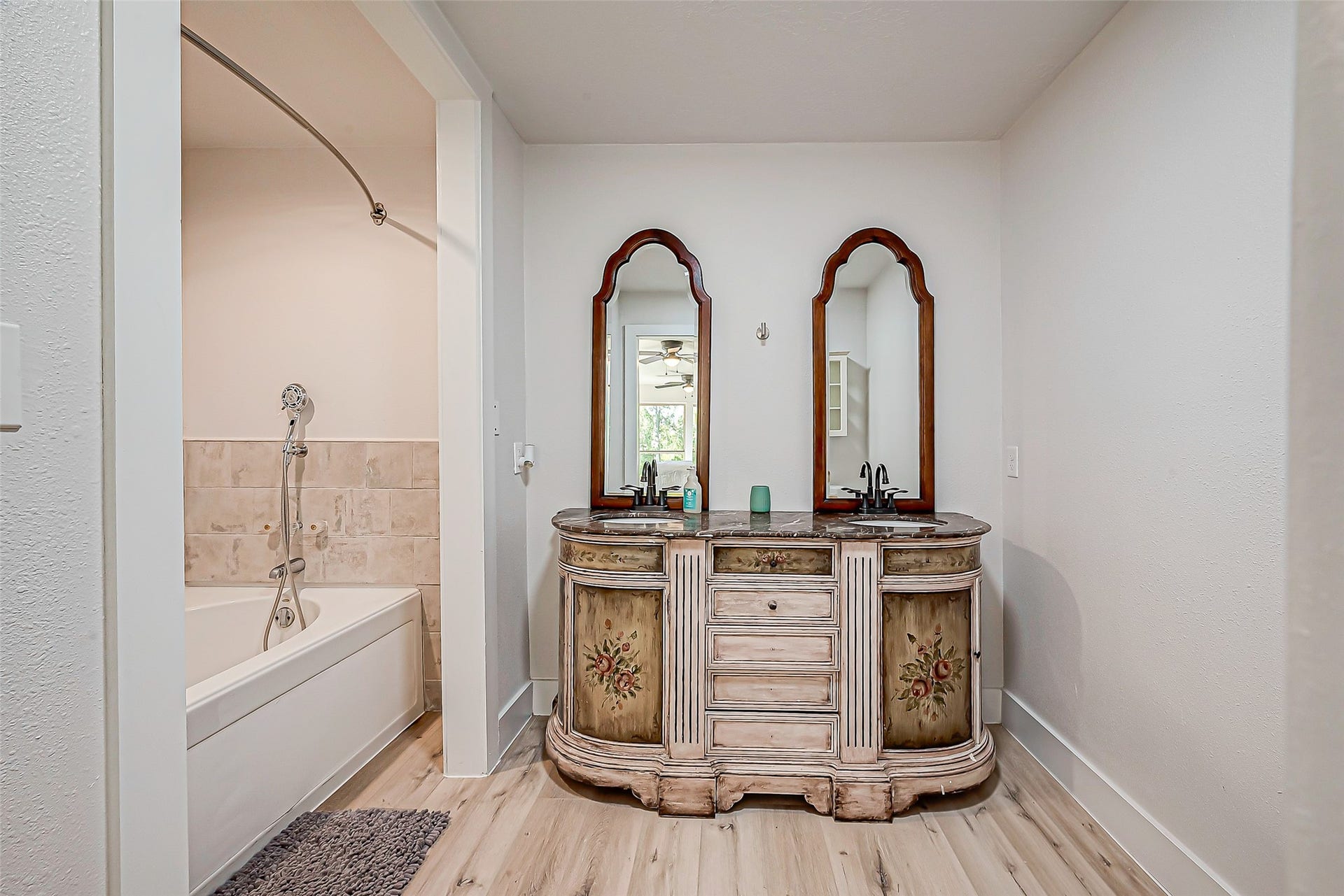 1502 Miller Road, Rosharon, TX 77583