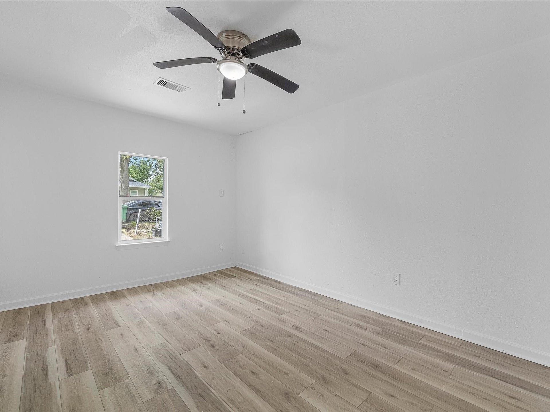 8161 Record Street, Houston, TX 77028