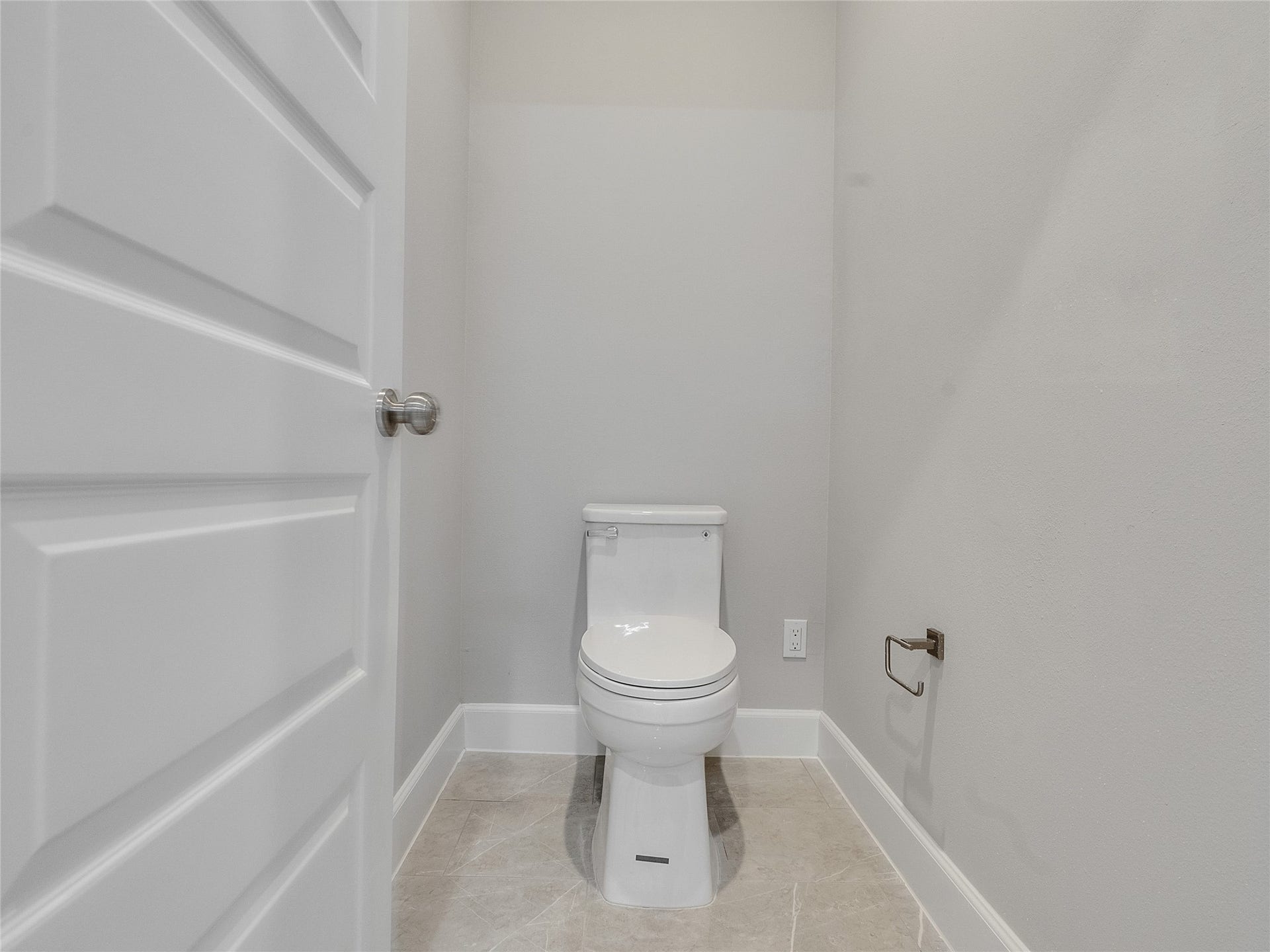 1122 W 16th Street, #C, Houston, TX 77008 Water closet - Primary Bath