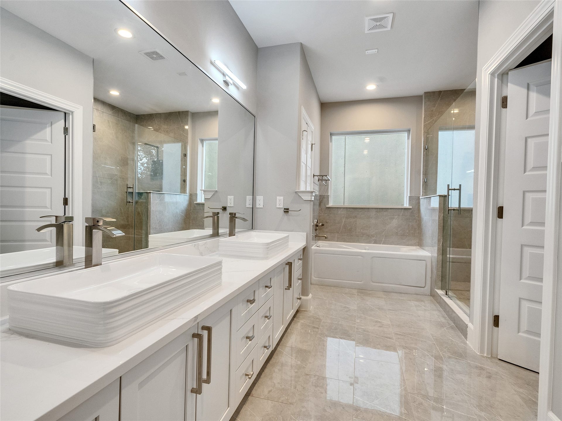 1122 W 16th Street, #C, Houston, TX 77008 1122 W 16th Street, #C, Houston, TX 77008