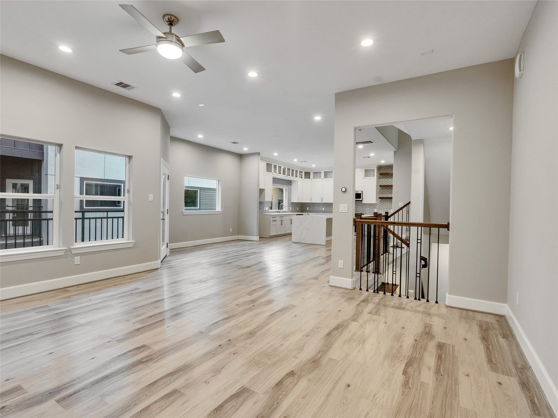 1122 W 16th Street, #C, Houston, TX 77008 Second floor view