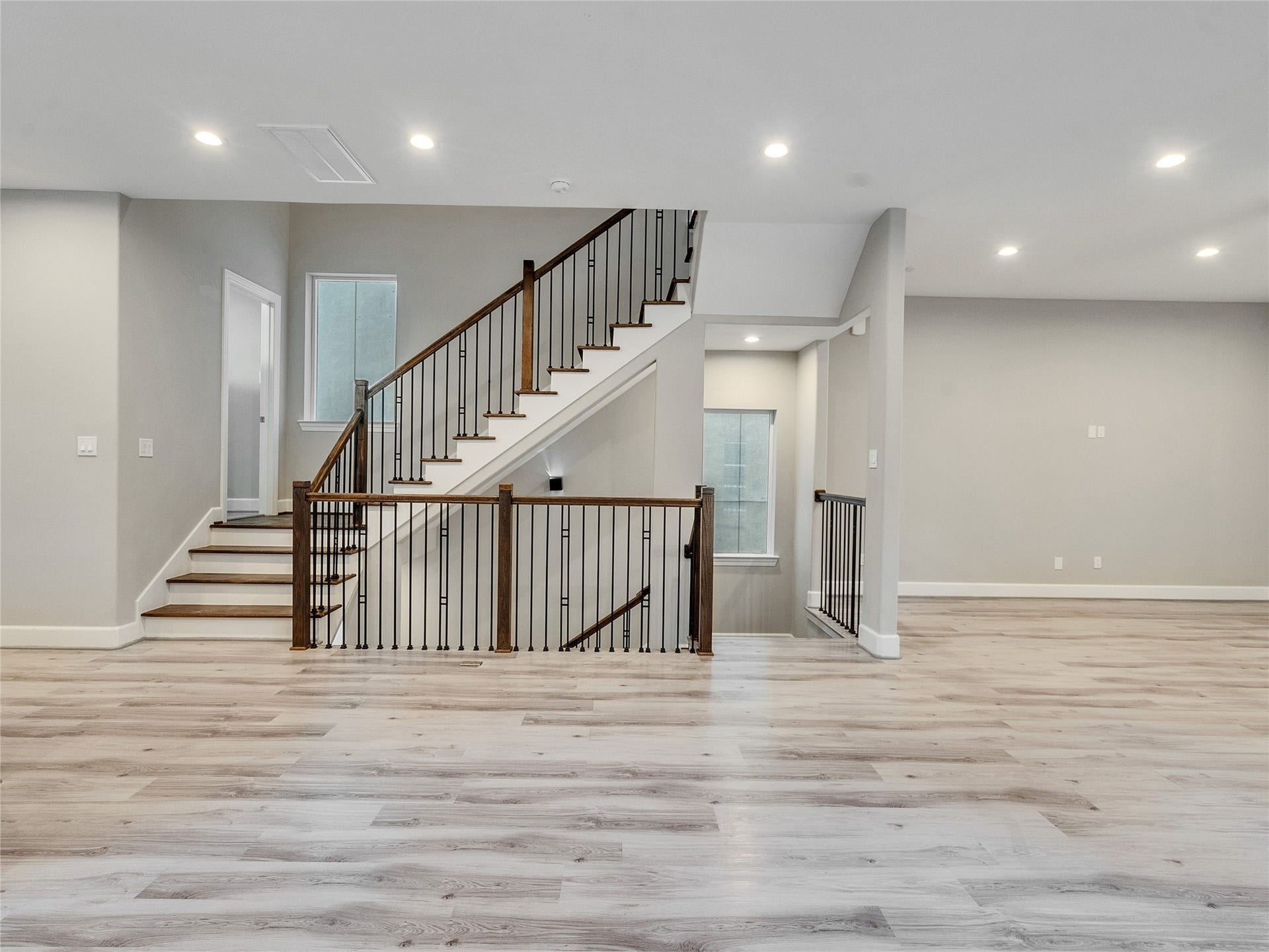 1122 W 16th Street, #C, Houston, TX 77008 View of stairs from dining area - Second floor