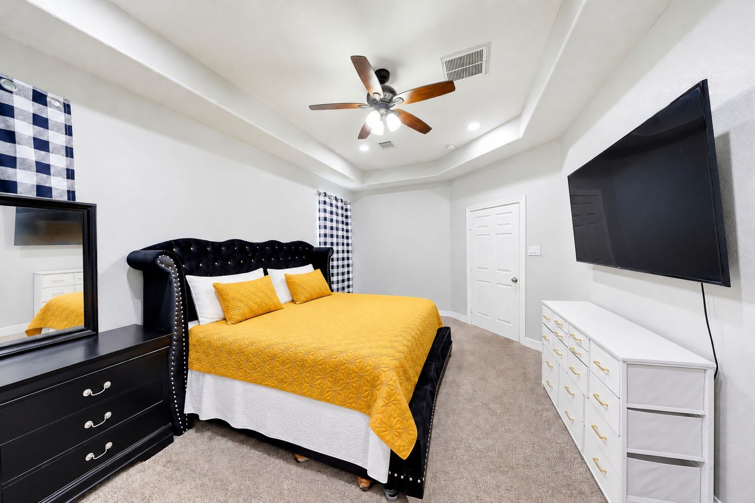 267 Freeman Boulevard, West Columbia, TX 77486 Stretch out and unwind in your spacious primary retreat beneath an elegant tray ceiling.