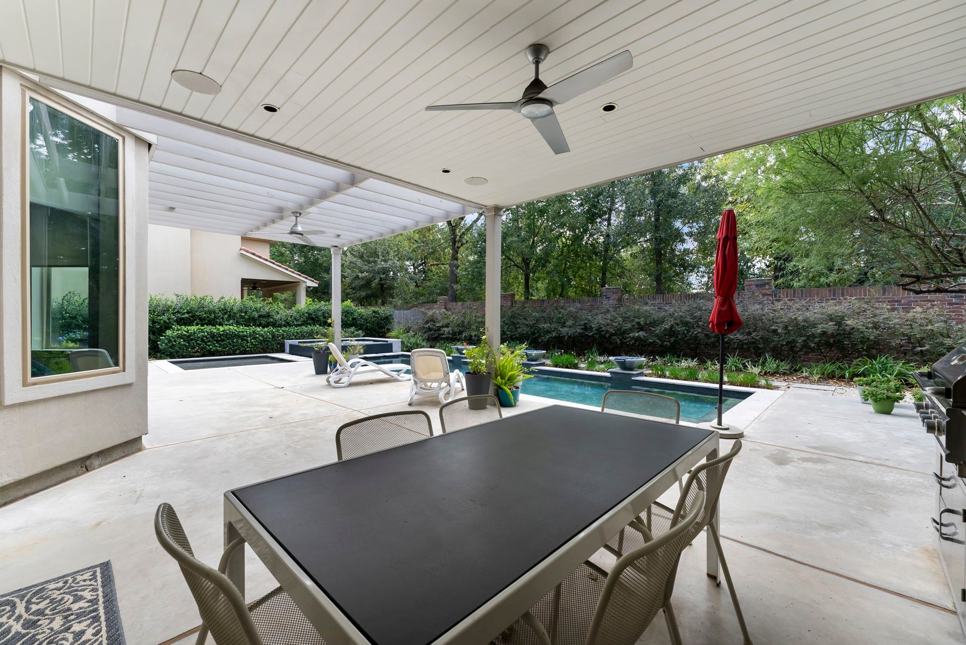 9807 Martha Springs Drive, Houston, TX 77070