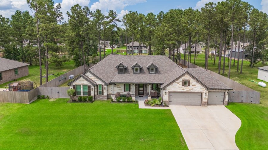 Property photo for 13419 Maverick Trail Road, Conroe, TX