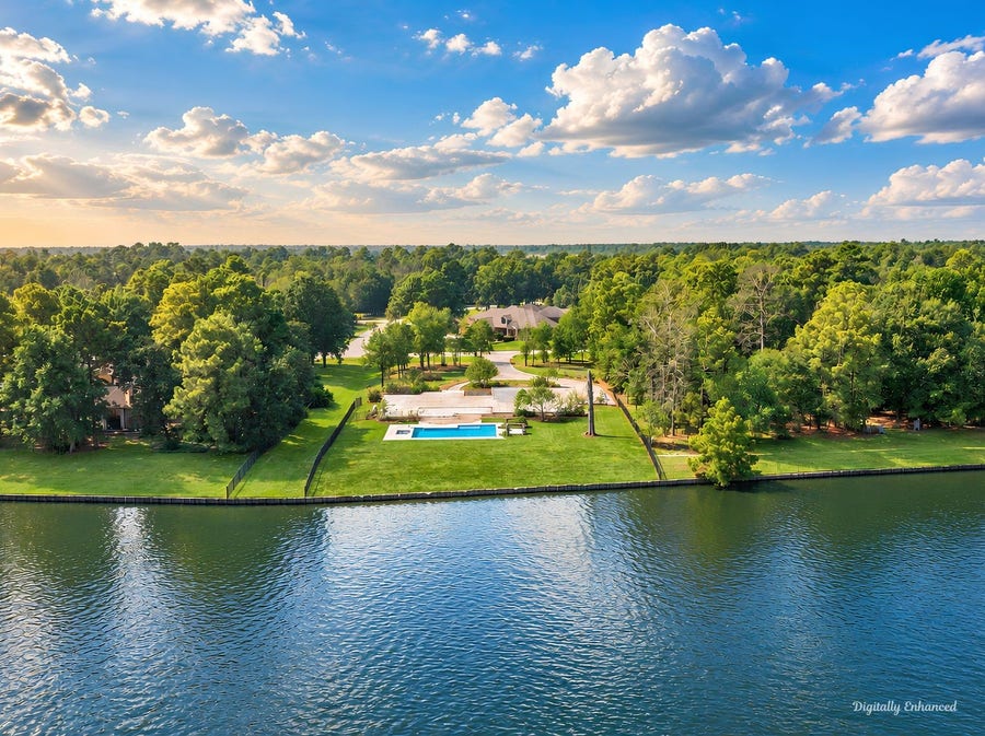 Property photo for 3222 W Benders Landing Boulevard, Spring, TX