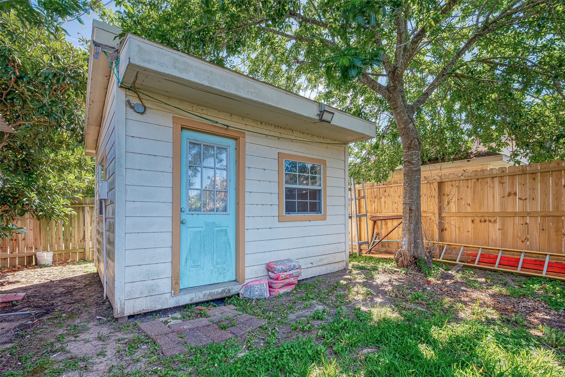 8918 Rustling Leaves Road, Houston, TX 77083