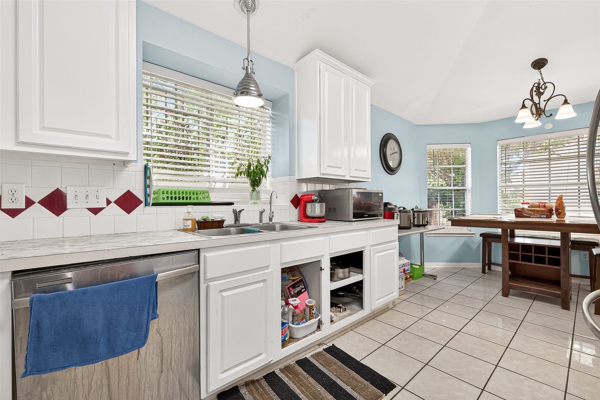 8918 Rustling Leaves Road, Houston, TX 77083