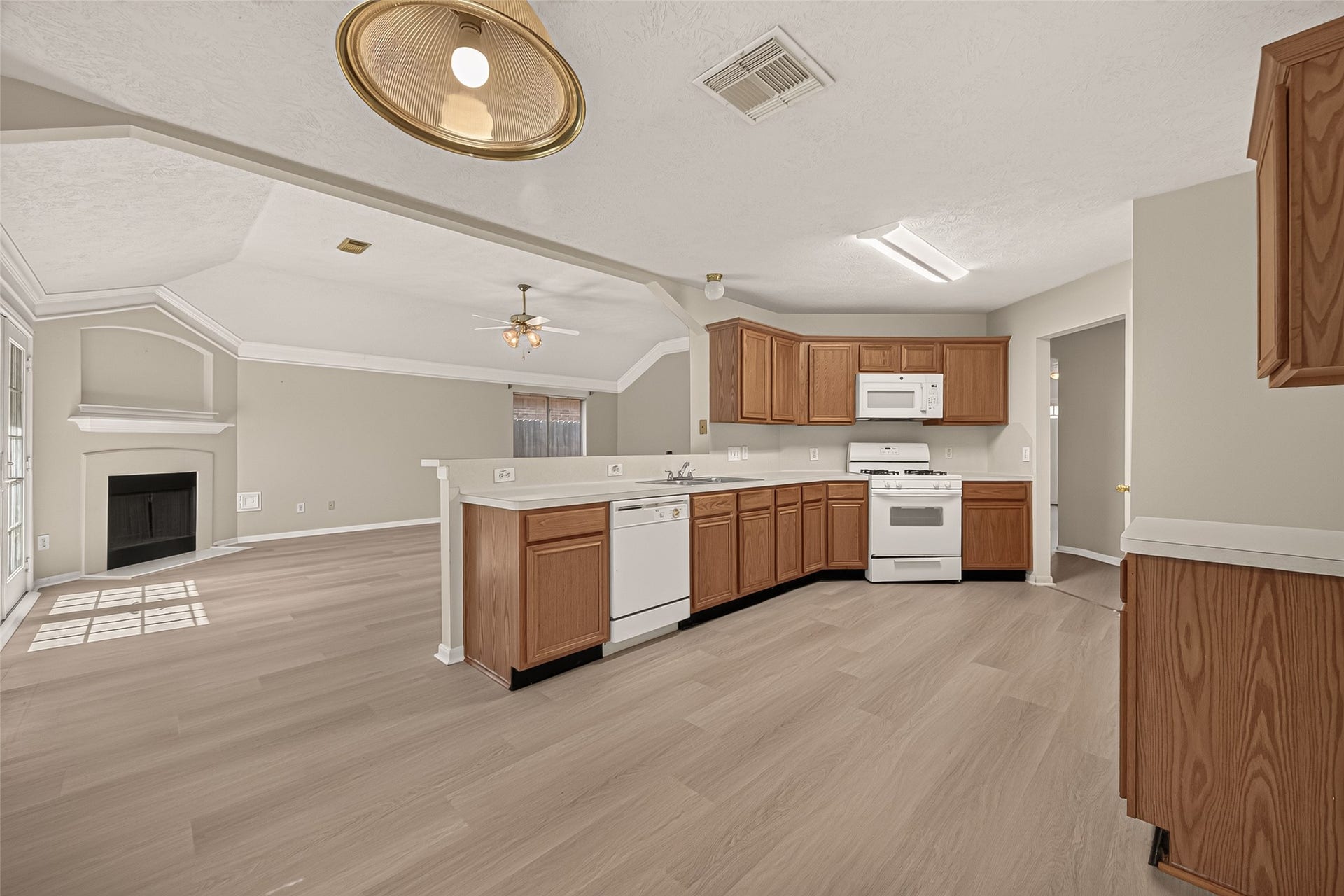 Breakfast/Kitchen