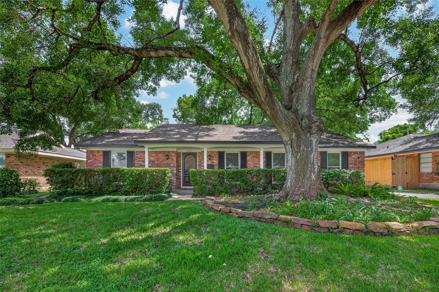 Property photo for 4505 Waycross Drive, Houston, TX