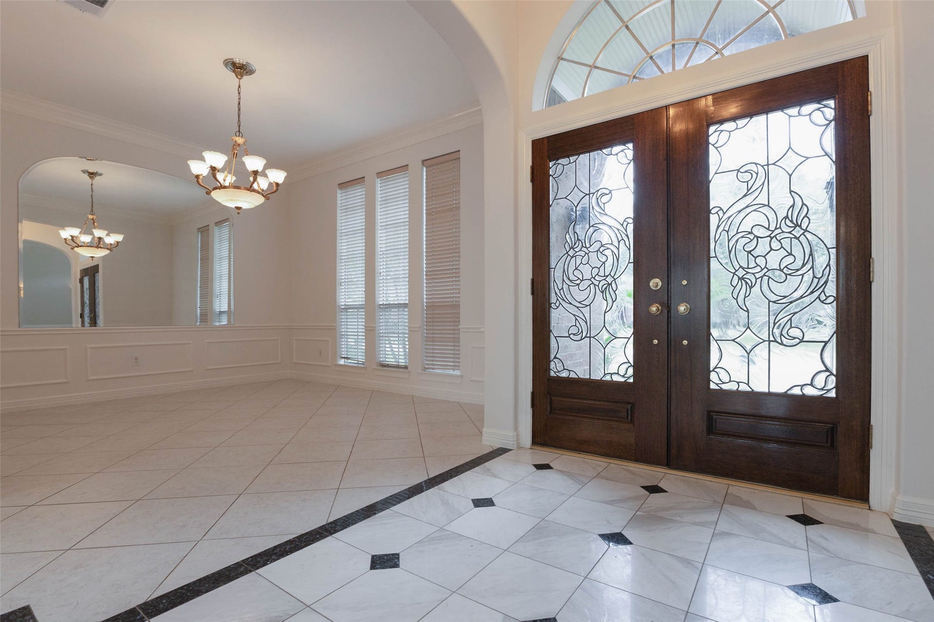 4911 Avondale Drive, Sugar Land, TX 77479 4911 Avondale Drive, Sugar Land, TX 77479
