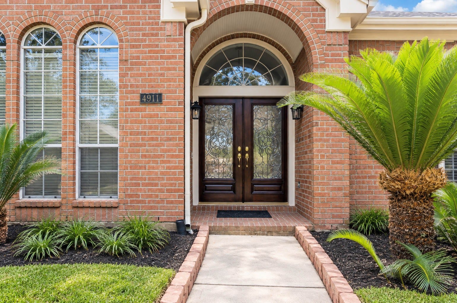 4911 Avondale Drive, Sugar Land, TX 77479 4911 Avondale Drive, Sugar Land, TX 77479