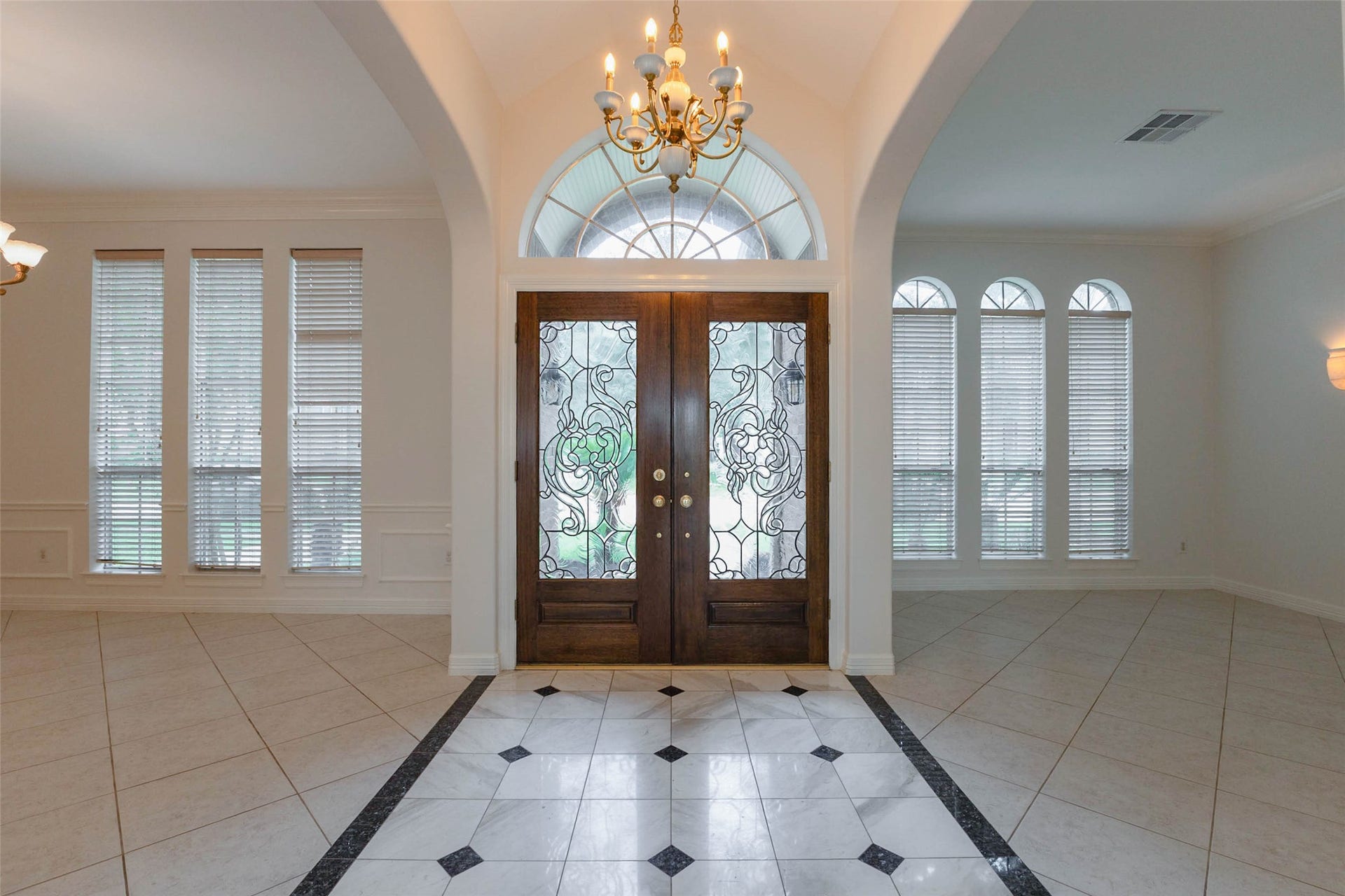 4911 Avondale Drive, Sugar Land, TX 77479 4911 Avondale Drive, Sugar Land, TX 77479