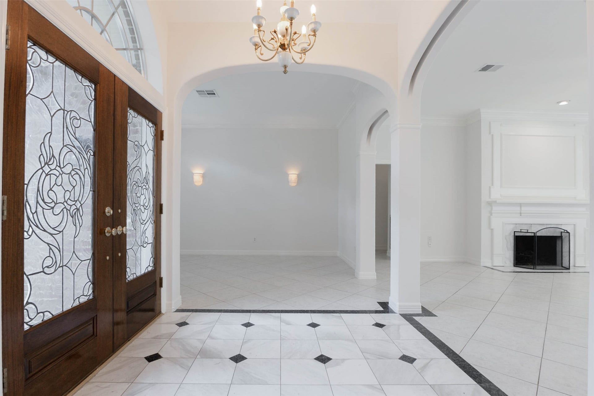 4911 Avondale Drive, Sugar Land, TX 77479 4911 Avondale Drive, Sugar Land, TX 77479