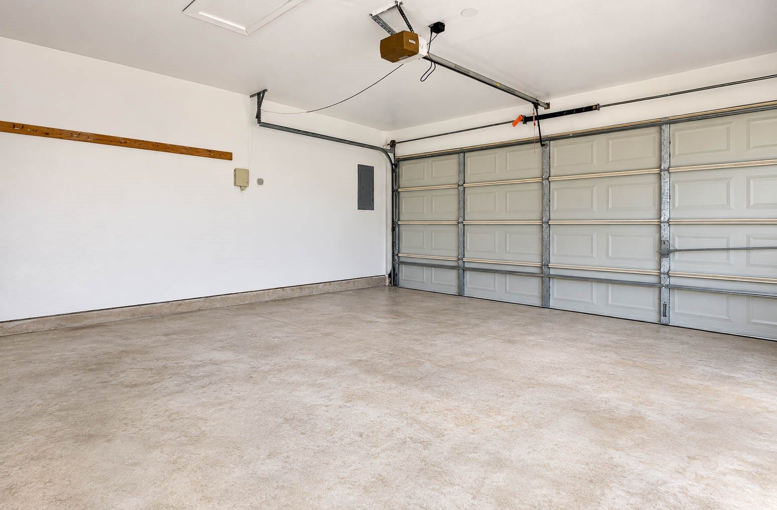 4911 Avondale Drive, Sugar Land, TX 77479 4911 Avondale Drive, Sugar Land, TX 77479