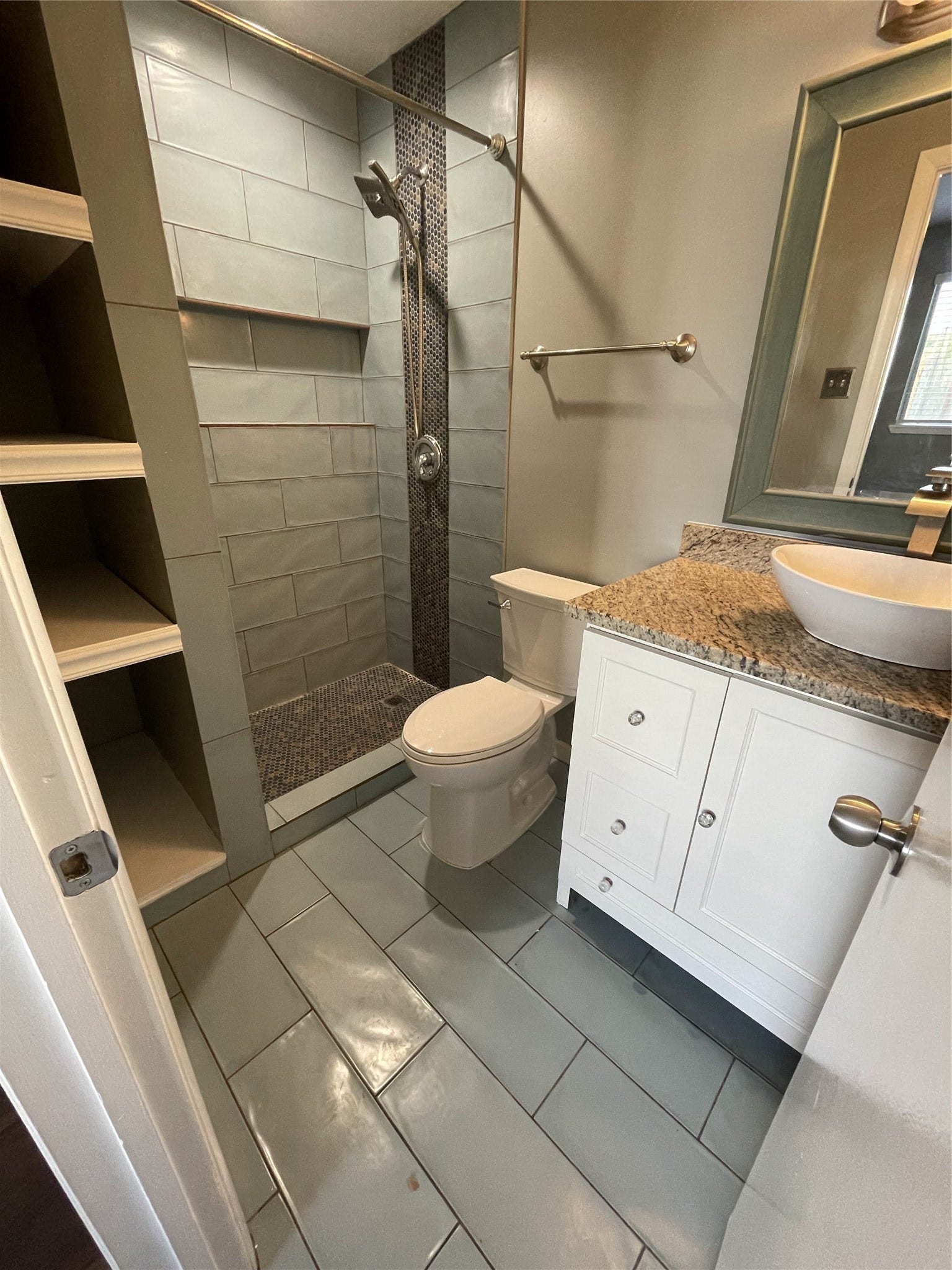 2915 Garden Lane, Sugar Land, TX 77479 Beautiful master en suite bathroom with standing shower