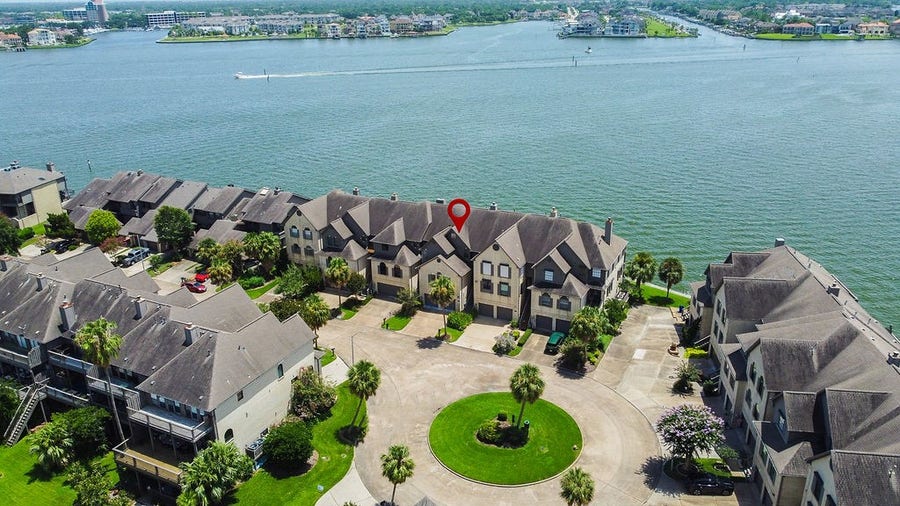 Property photo for 2720 Lighthouse Drive, Houston, TX
