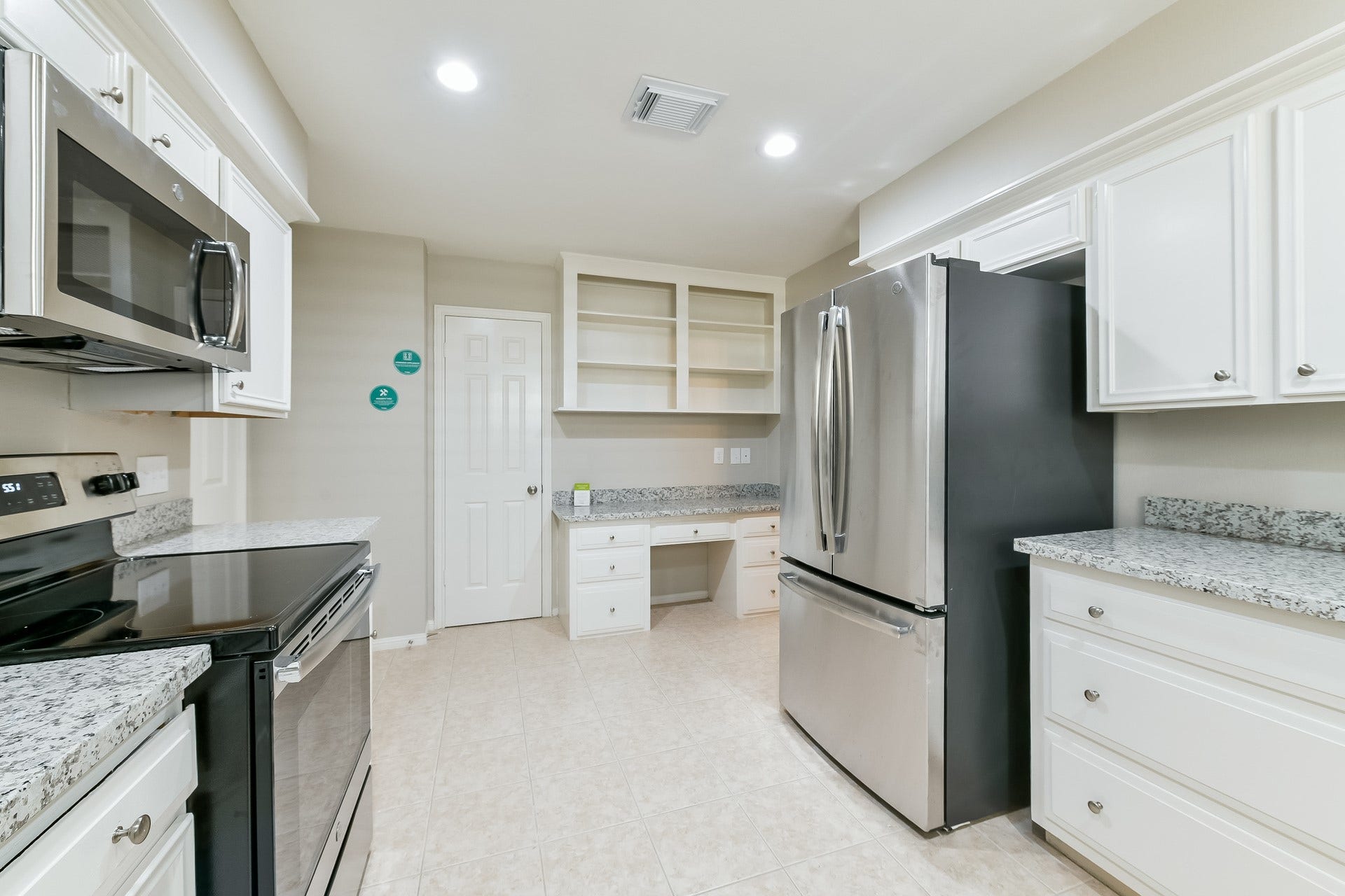 1710 Pine Gap Drive, Houston, TX 77090 1710 Pine Gap Drive, Houston, TX 77090