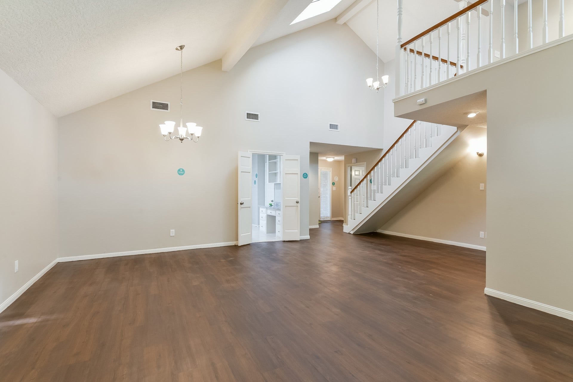 1710 Pine Gap Drive, Houston, TX 77090 1710 Pine Gap Drive, Houston, TX 77090