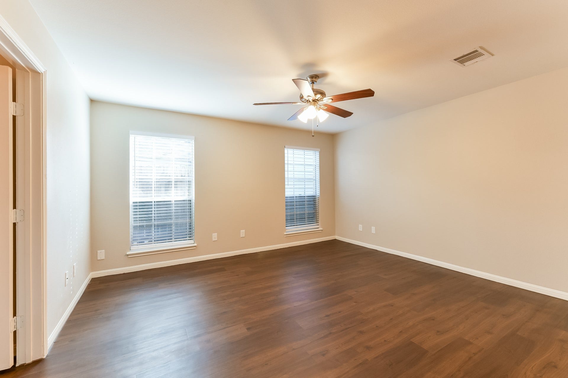 1710 Pine Gap Drive, Houston, TX 77090 1710 Pine Gap Drive, Houston, TX 77090