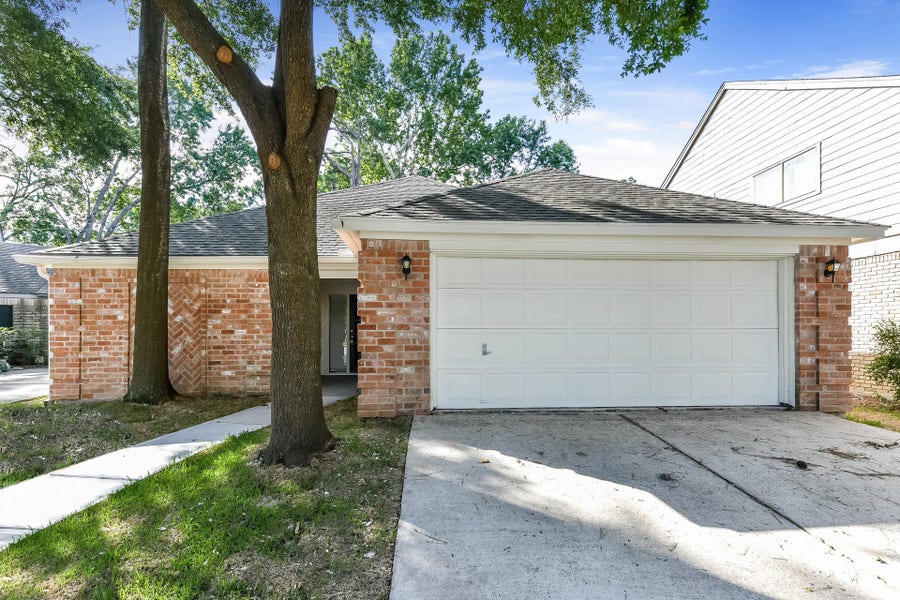 Property photo for 1710 Pine Gap Drive, Houston, TX