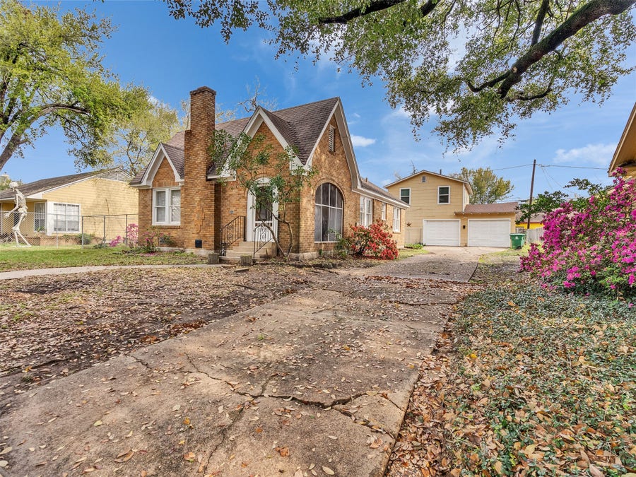 Property photo for 1411 Lawson Street, Houston, TX