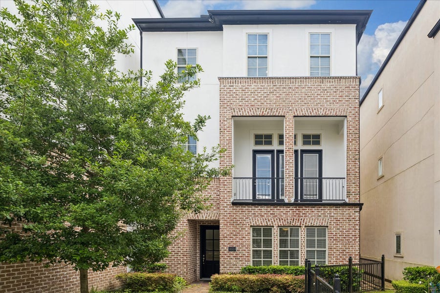 Property photo for 2024 Fannin Station S, Houston, TX