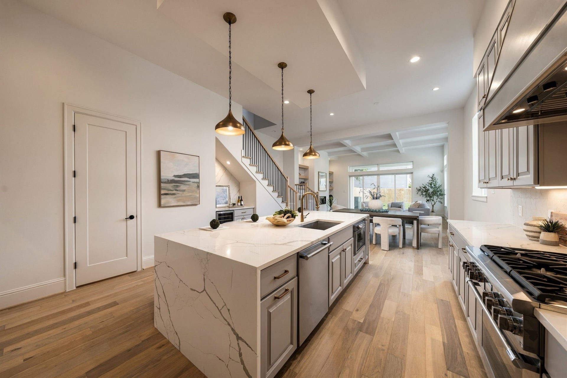 607 W 27th Street, Houston, TX 77008 607 W 27th Street, Houston, TX 77008