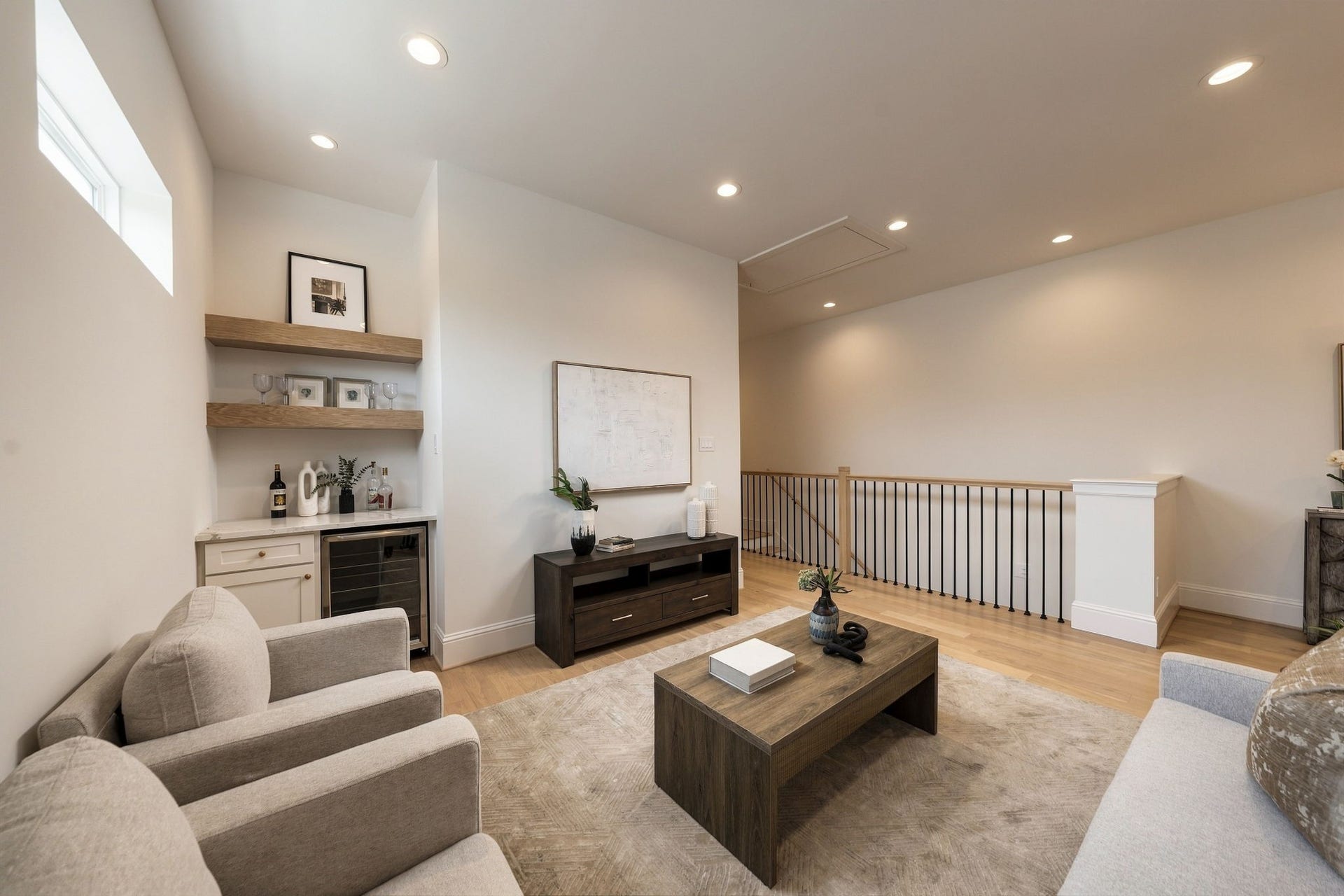 607 W 27th Street, Houston, TX 77008 607 W 27th Street, Houston, TX 77008