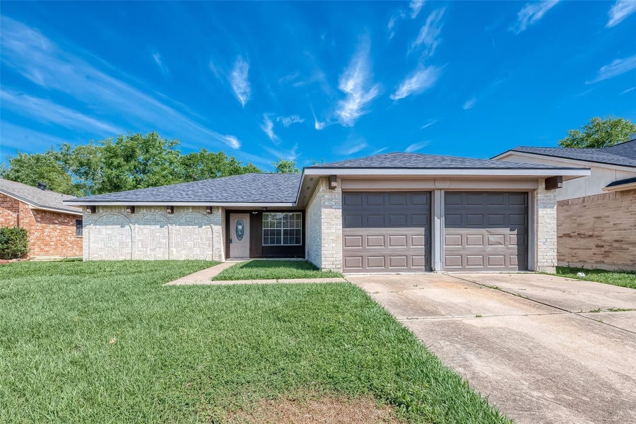 Property photo for 19510 Westhaven Drive, Houston, TX