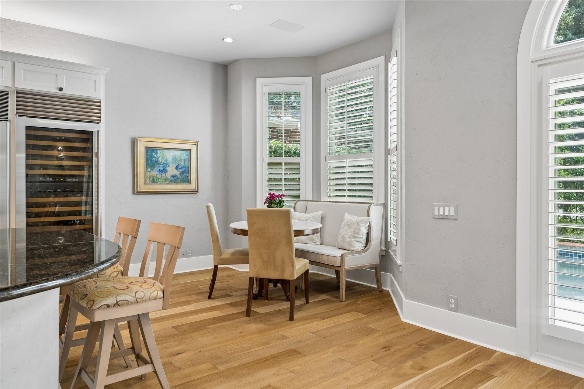 Closer view of the breakfast room with huge bay window!