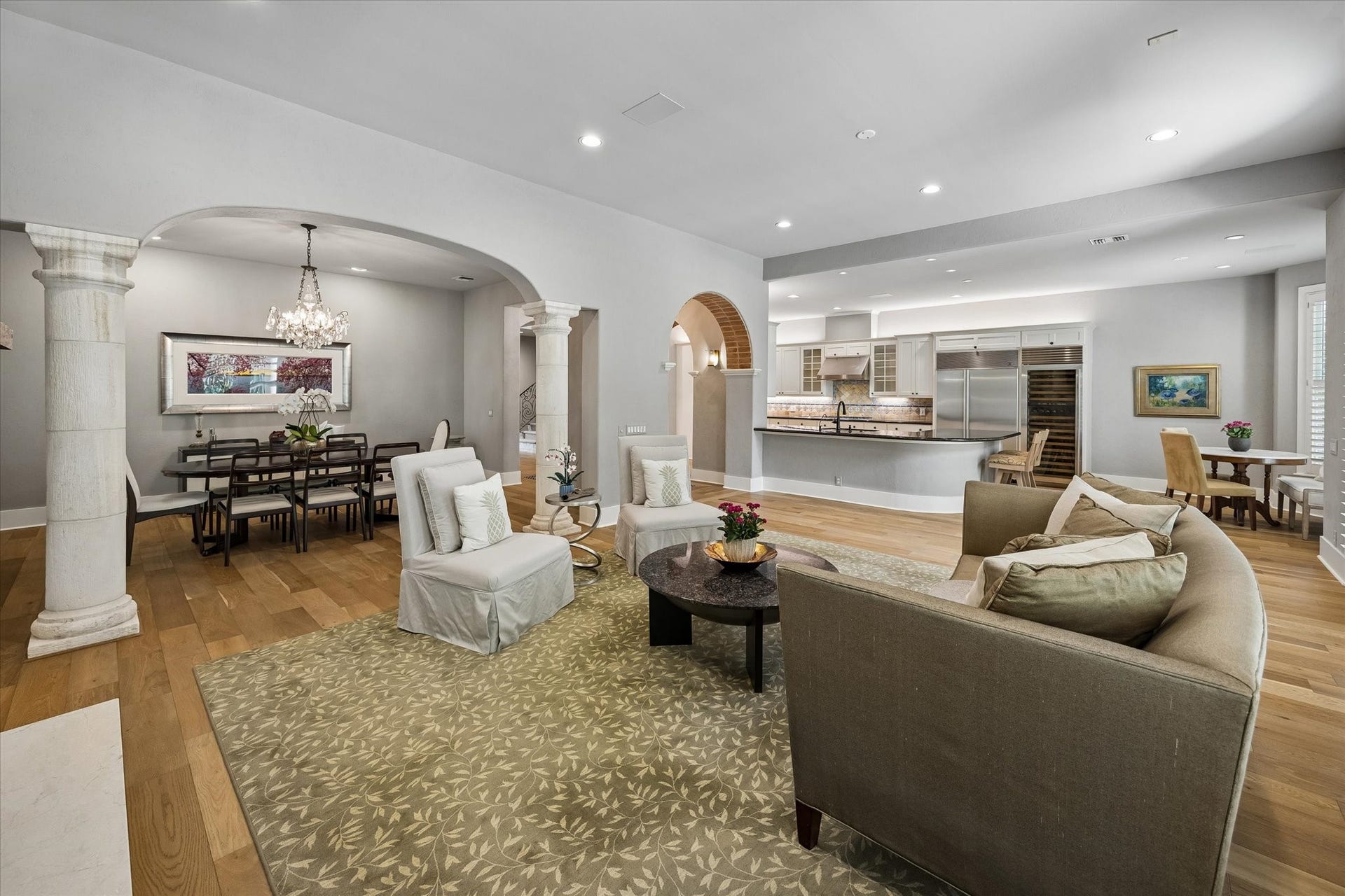 Open, circular flow from the entry to the dining room, family room and kitchen.