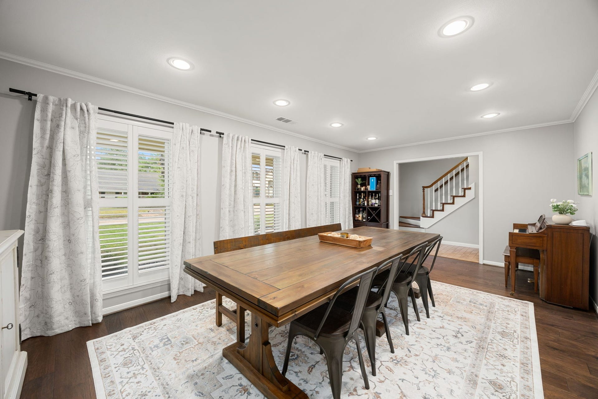 10831 Britoak Lane, Houston, TX 77079 10831 Britoak Lane, Houston, TX 77079