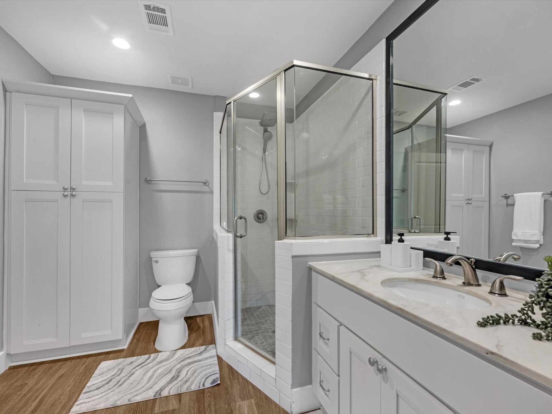 9334 Briar Forest Drive, Houston, TX 77063 9334 Briar Forest Drive, Houston, TX 77063